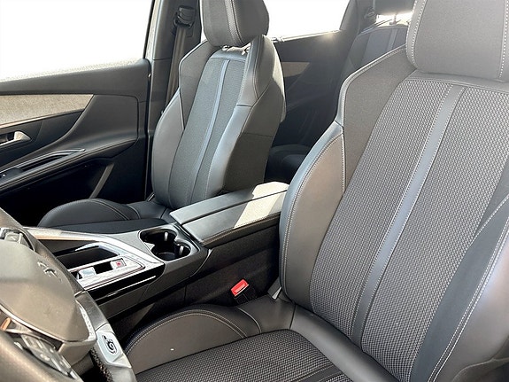 Peugeot 5008 5 of 19