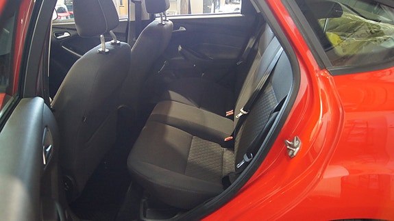 Ford Focus 6 of 10