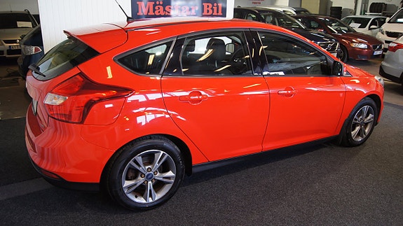 Ford Focus 2 of 10