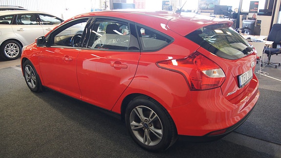 Ford Focus 3 of 10