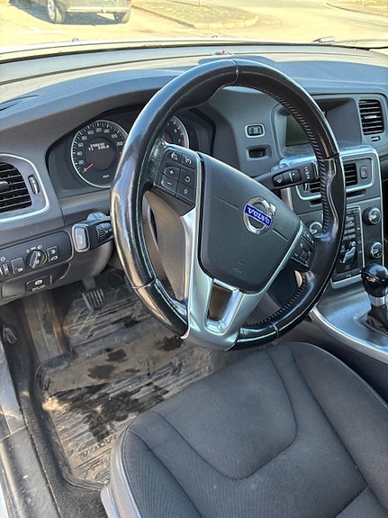 Volvo V60 5 of 5
