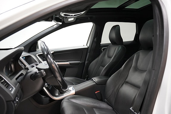 Volvo XC60 8 of 26