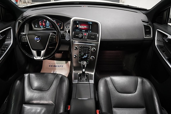 Volvo XC60 12 of 26