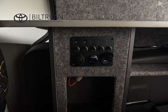 Ford Transit Connect 8 of 15