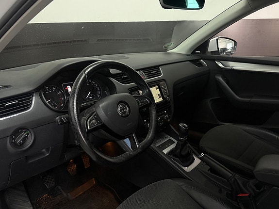 Skoda Octavia 2 of 20
