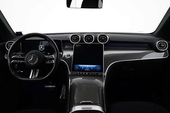 Mercedes-Benz GLC300 de 8 of 25