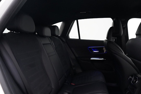 Mercedes-Benz GLC300 de 18 of 25