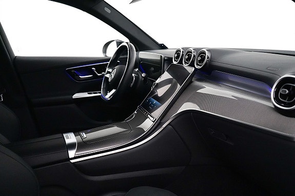 Mercedes-Benz GLC300 de 17 of 25