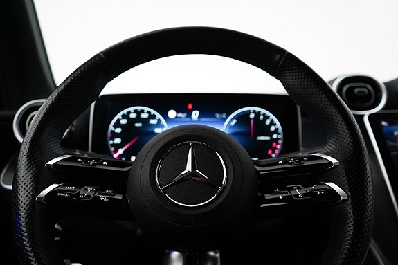 Mercedes-Benz GLC300 de 9 of 25