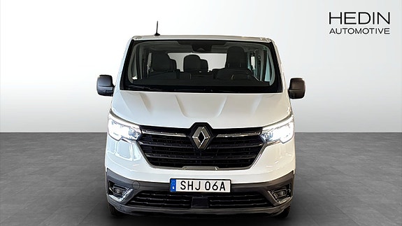 Renault Trafic 8 of 12
