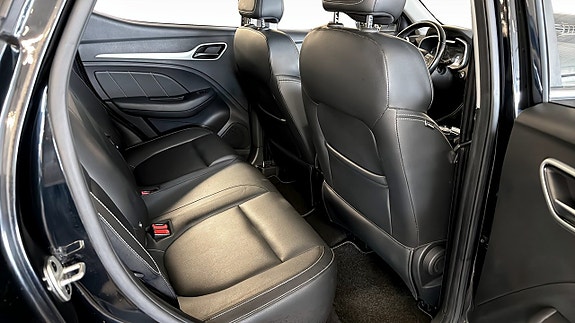 MG ZS 5 of 18