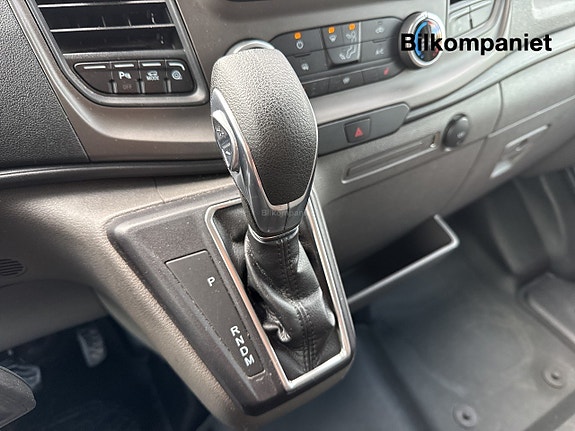 Ford Transit 12 of 18