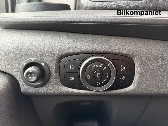 Ford Transit 16 of 18