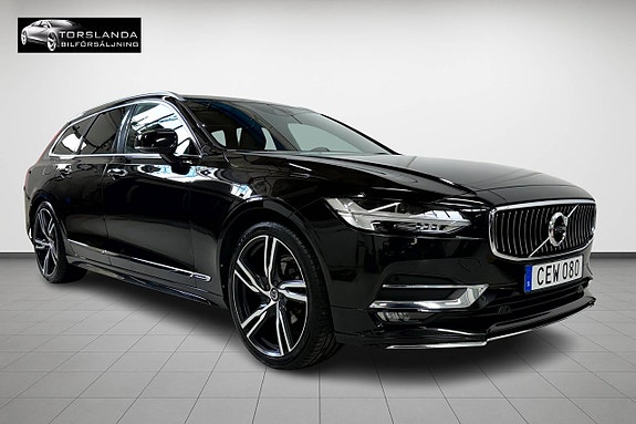Volvo V90 2 of 15