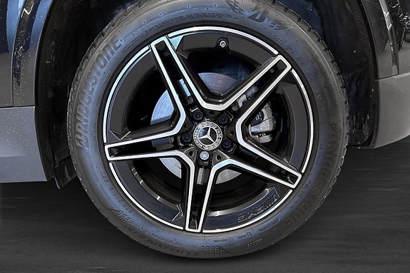 Mercedes-Benz GLA250 e 5 of 11