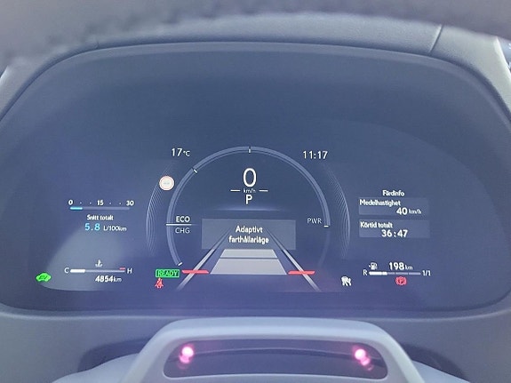 Lexus UX300h 12 of 15