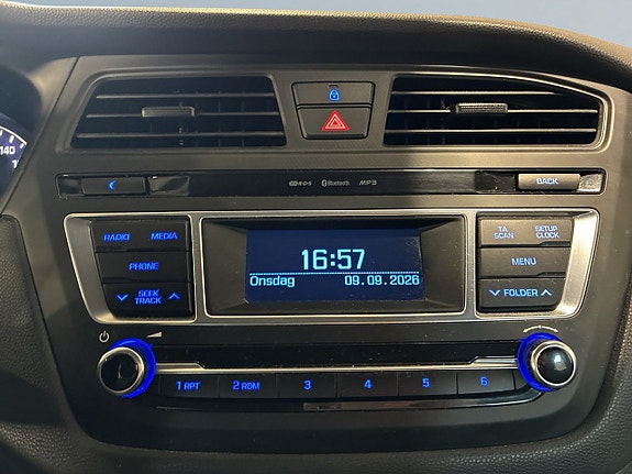 Hyundai i20 15 of 19