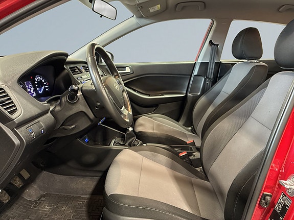 Hyundai i20 7 of 19