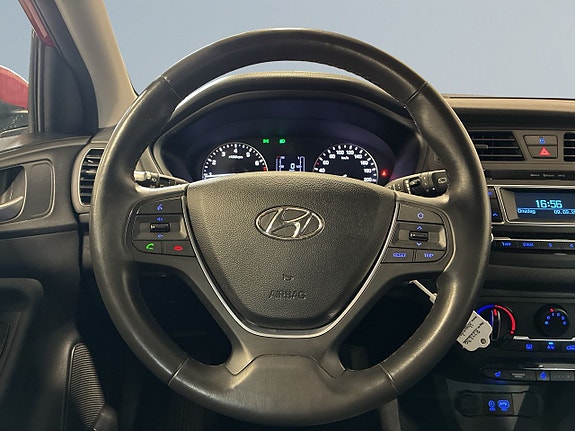 Hyundai i20 9 of 19