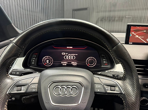 Audi Q7 18 of 24