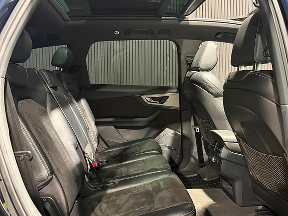 Audi Q7 16 of 24
