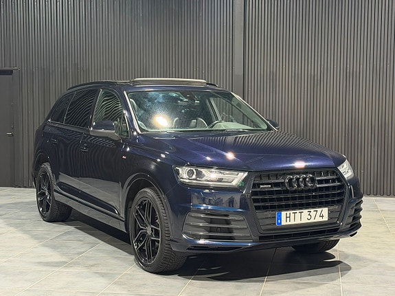 Audi Q7 9 of 24