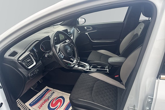 Kia ProCeed 12 of 20