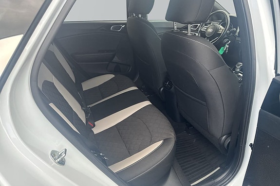 Kia ProCeed 7 of 20