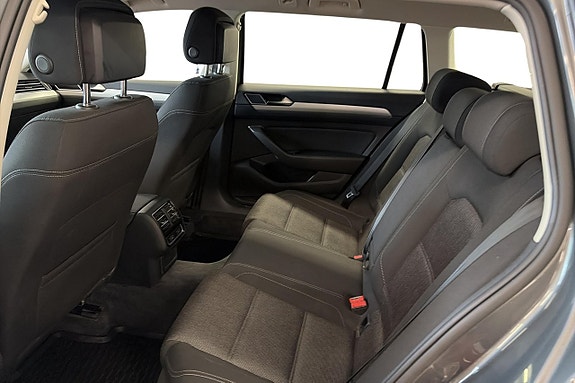 Volkswagen Passat 10 of 18