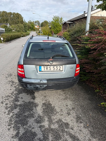 Skoda Fabia 3 of 6