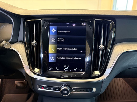 Volvo V60 Cross Country 12 of 28