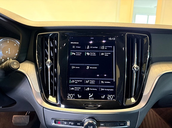Volvo V60 Cross Country 15 of 28