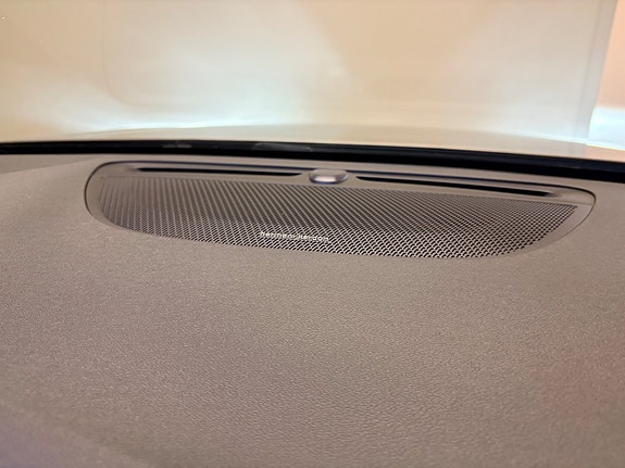 Volvo V60 Cross Country 10 of 28