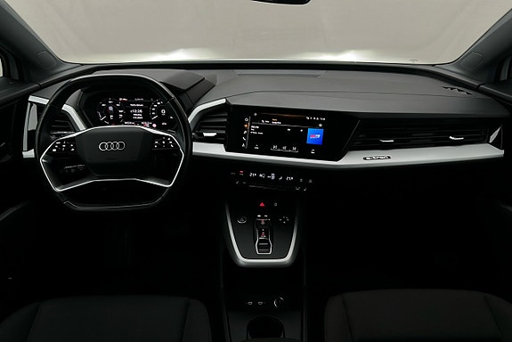 Audi Q4 e-tron 3 of 3