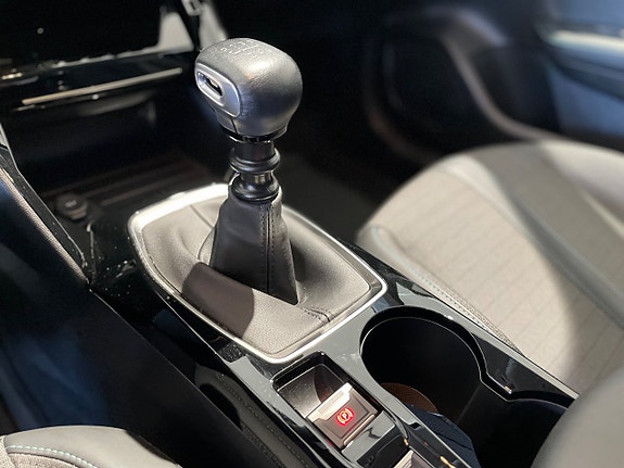 Peugeot 208 17 of 25