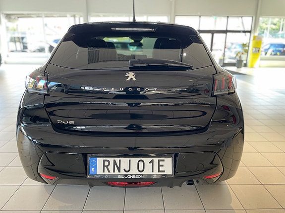 Peugeot 208 8 of 25