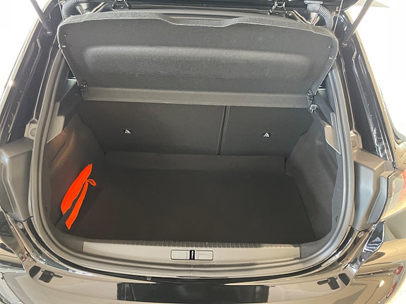Peugeot 208 25 of 25