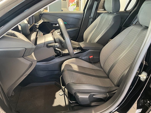 Peugeot 208 13 of 25