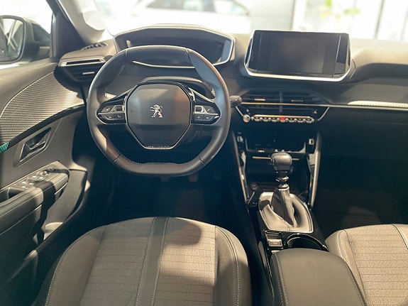 Peugeot 208 14 of 25