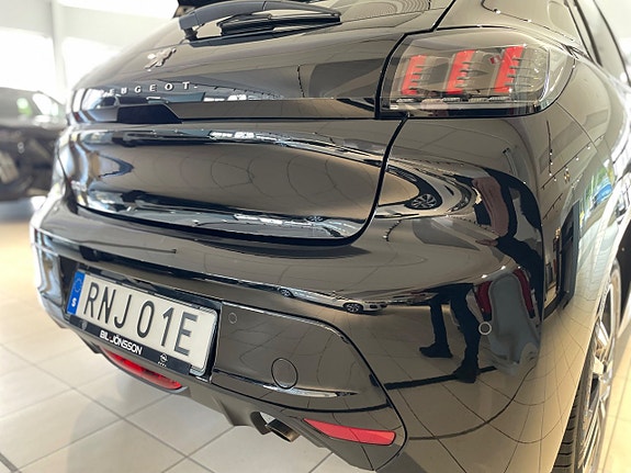 Peugeot 208 10 of 25