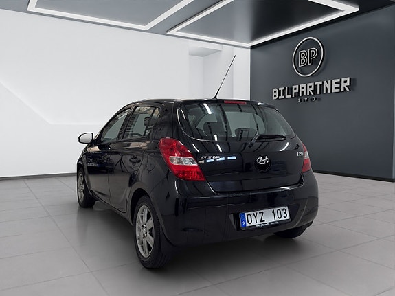 Hyundai i20 6 of 13