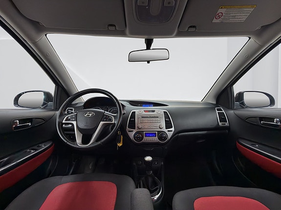 Hyundai i20 11 of 13