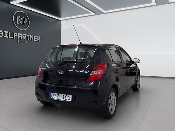 Hyundai i20 7 of 13