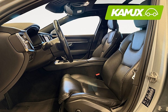 Volvo V90 Cross Country 9 of 22