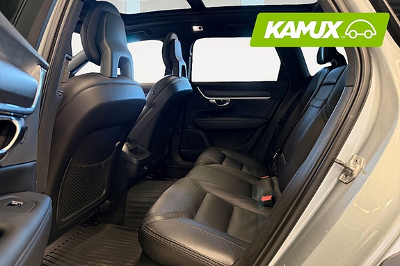 Volvo V90 Cross Country 14 of 22