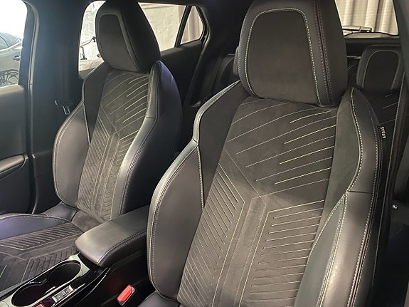 Peugeot 2008 9 of 23