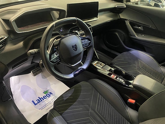 Peugeot 2008 10 of 23