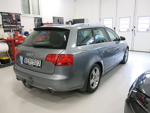 Audi A4 4 of 27