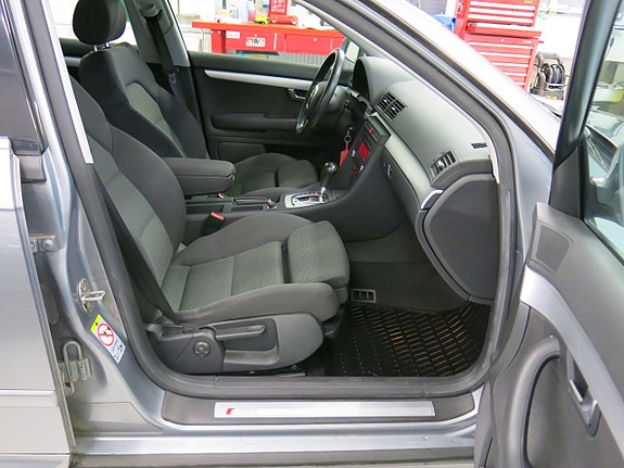 Audi A4 25 of 27