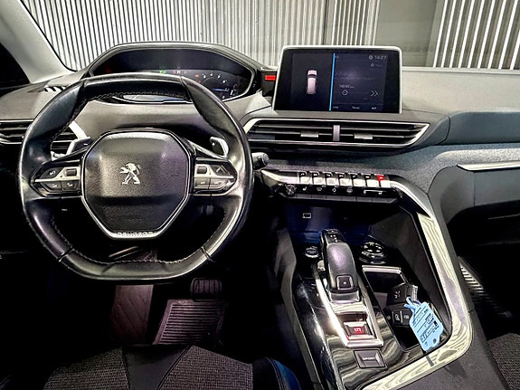 Peugeot 5008 12 of 16